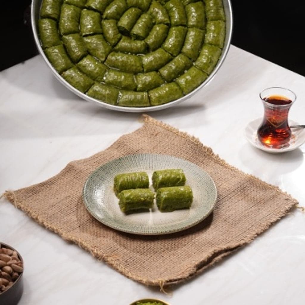 Dolama baklava, tepside sofrada